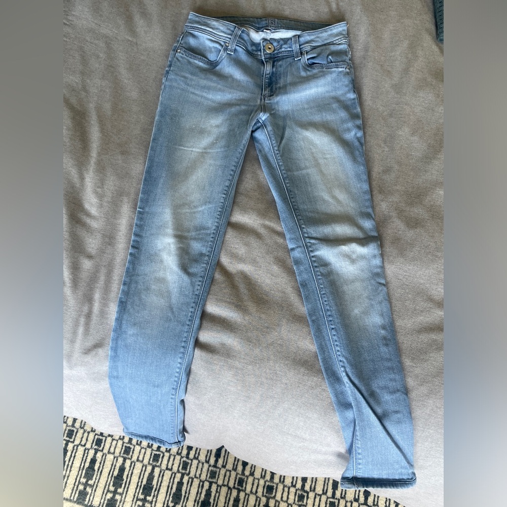 DL1961 EMMA SKINNY JEANS IN LIGHT-WASH SIZE 27
